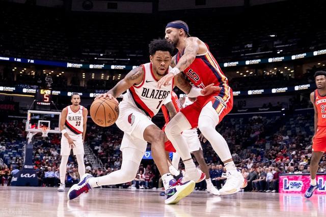 英超-加克波破门萨拉赫制胜 利物浦2-1布莱顿